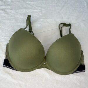 PINK Victoria’s Secret army/camo green wear everywhere super push up bra 32D